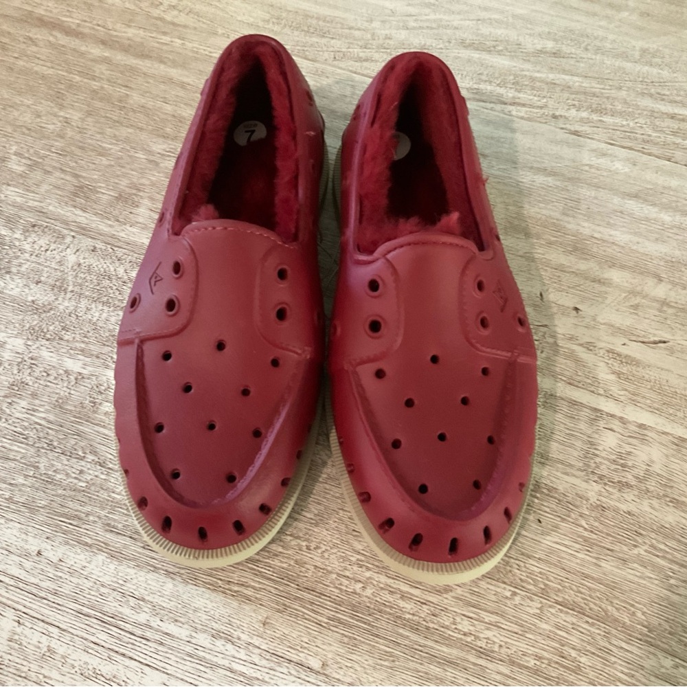 NWOT Sperry brand shoes.